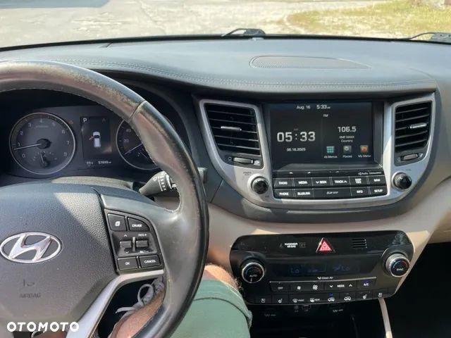Hyundai Tucson - 11