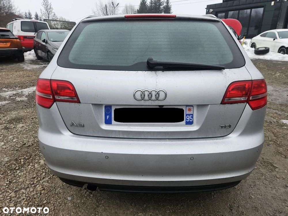 Audi A3 Sportback 2.0 TDI DPF Ambiente - 11