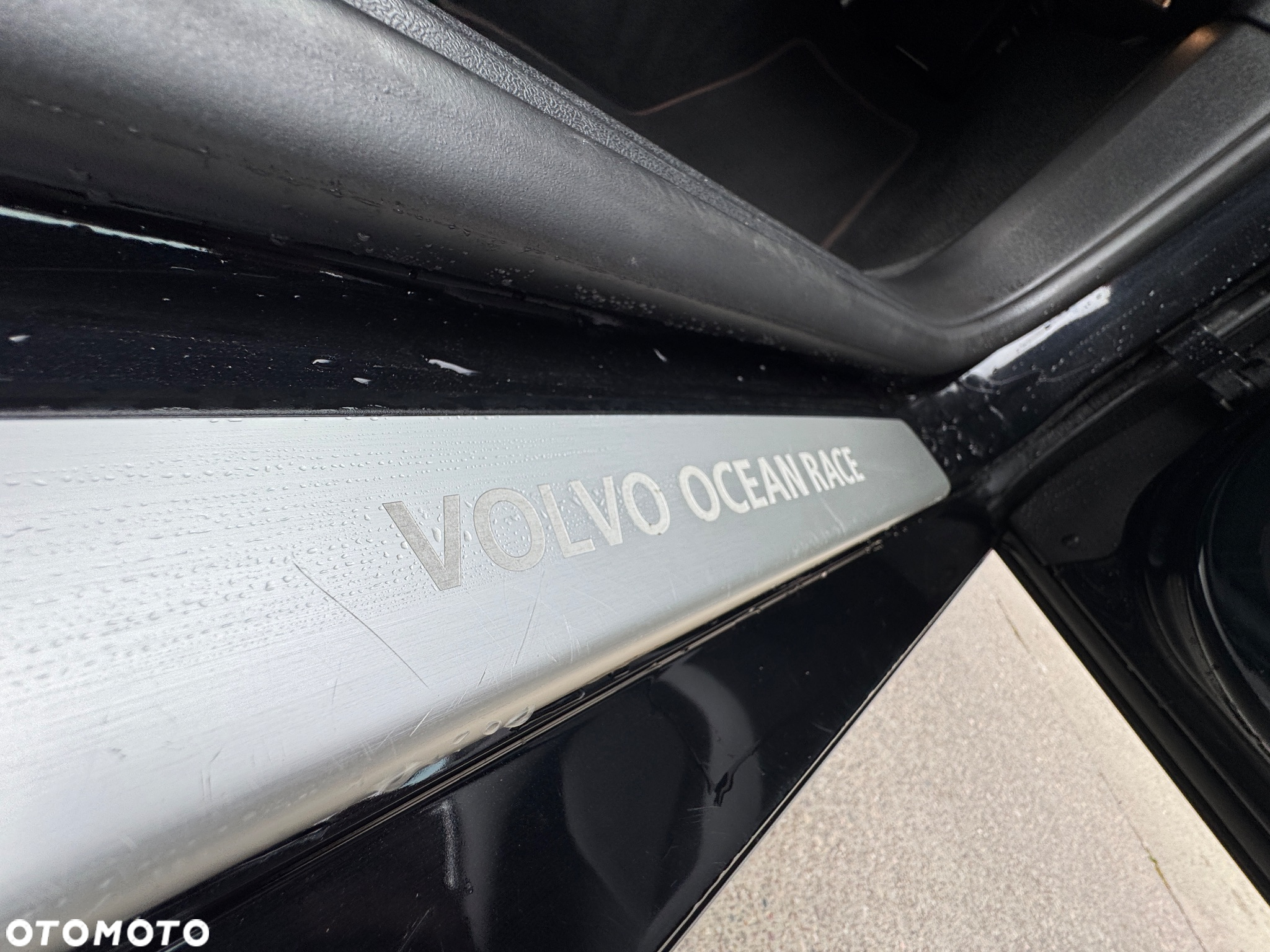 Volvo V40 - 24