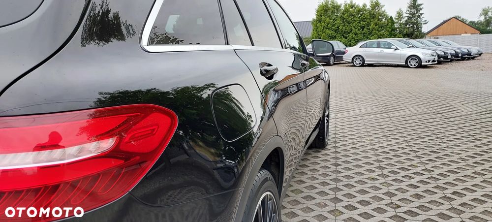 Mercedes-Benz GLC 220 d 4Matic 9G-TRONIC AMG Line - 18
