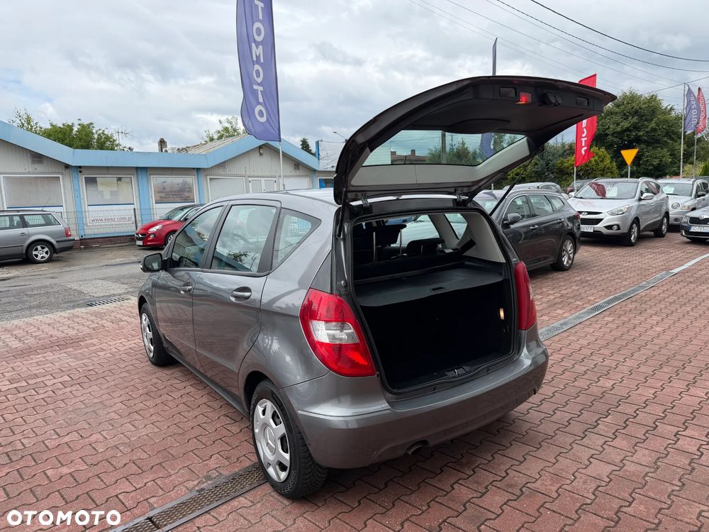 Mercedes-Benz Klasa A 150 BlueEFFICIENCY Elegance - 19