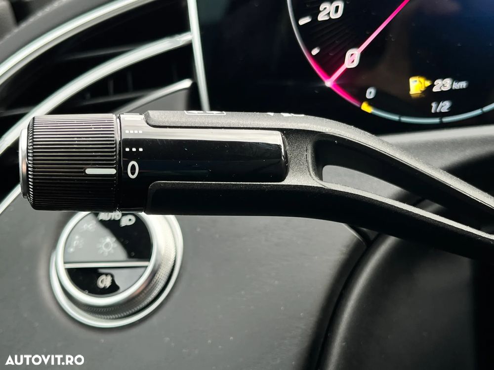 Mercedes-Benz E 200 4Matic 9G-TRONIC - 18