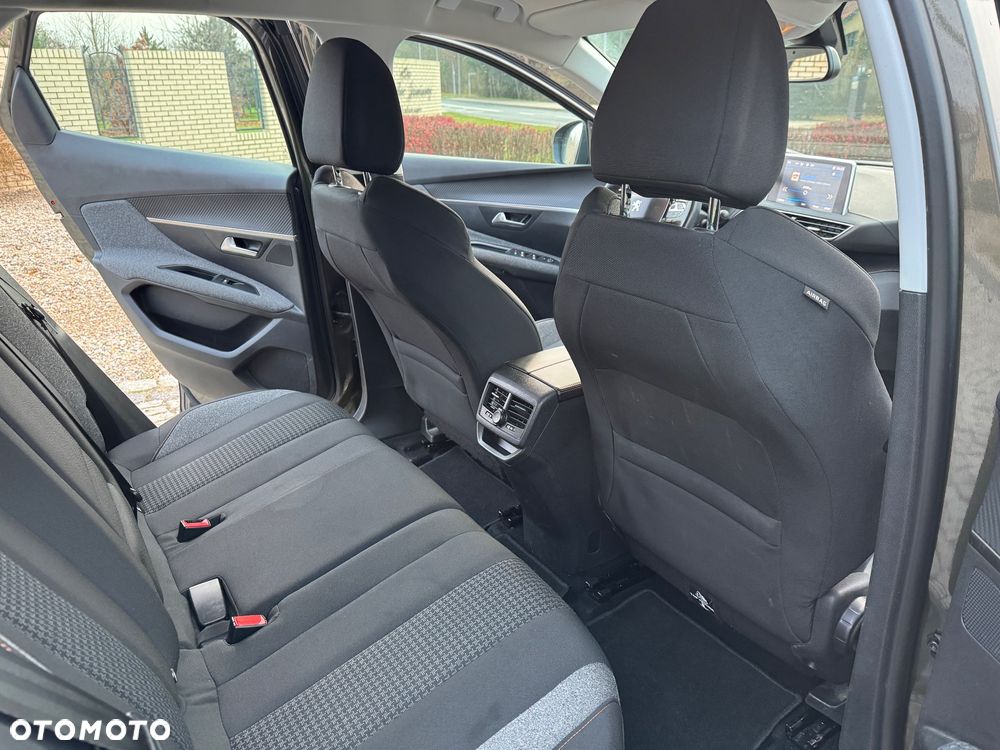 Peugeot 3008 PureTech 130 Stop & Start GPF Allure - 28