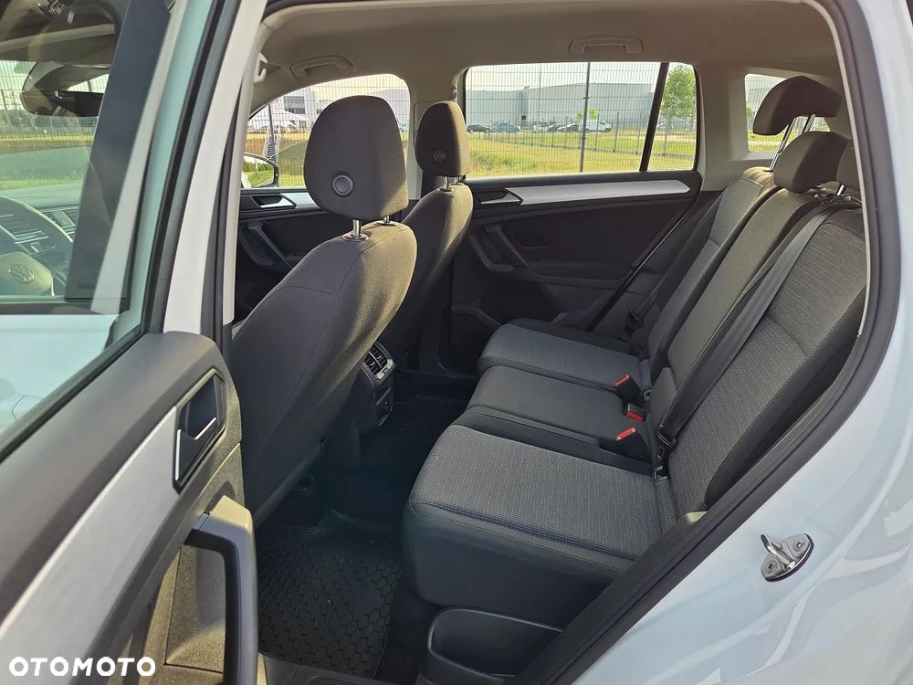 Volkswagen Tiguan 1.5 TSI EVO Active - 17