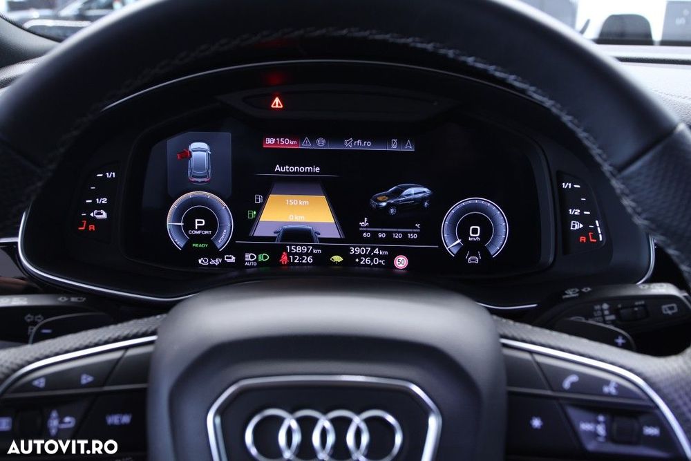 Audi Q8 55 TFSIe quattro tiptronic - 26