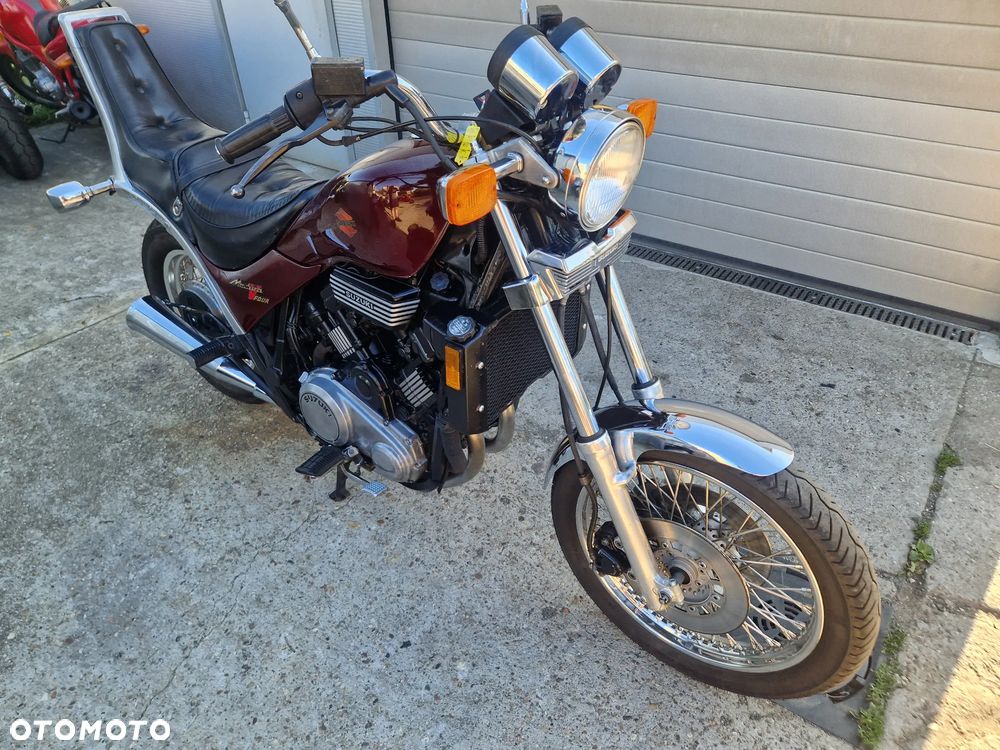 Suzuki GV - 2