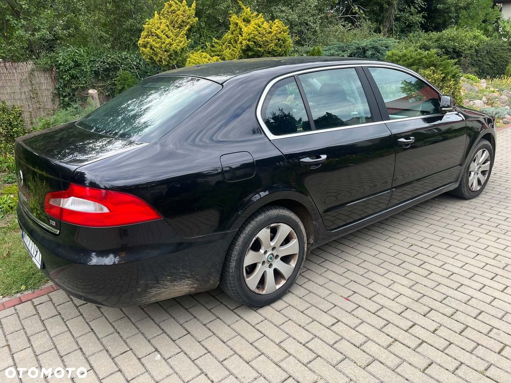 Skoda Superb 2.0 TDI Ambition - 3