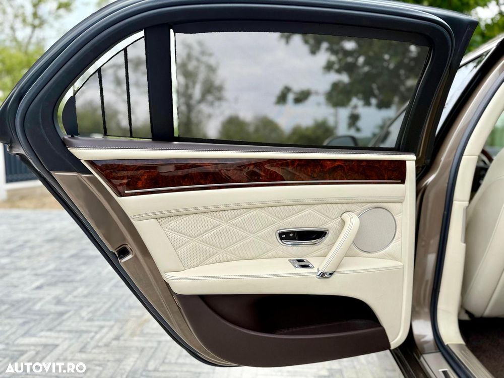 Bentley Flying Spur W12 - 26