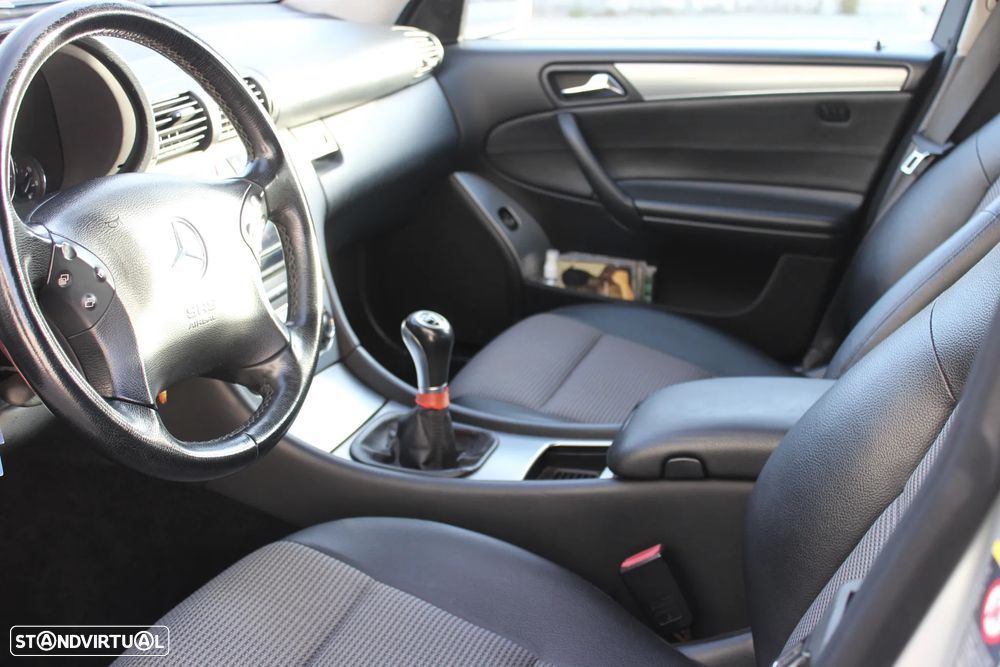 Mercedes-Benz C 220 CDi Avantgarde - 13