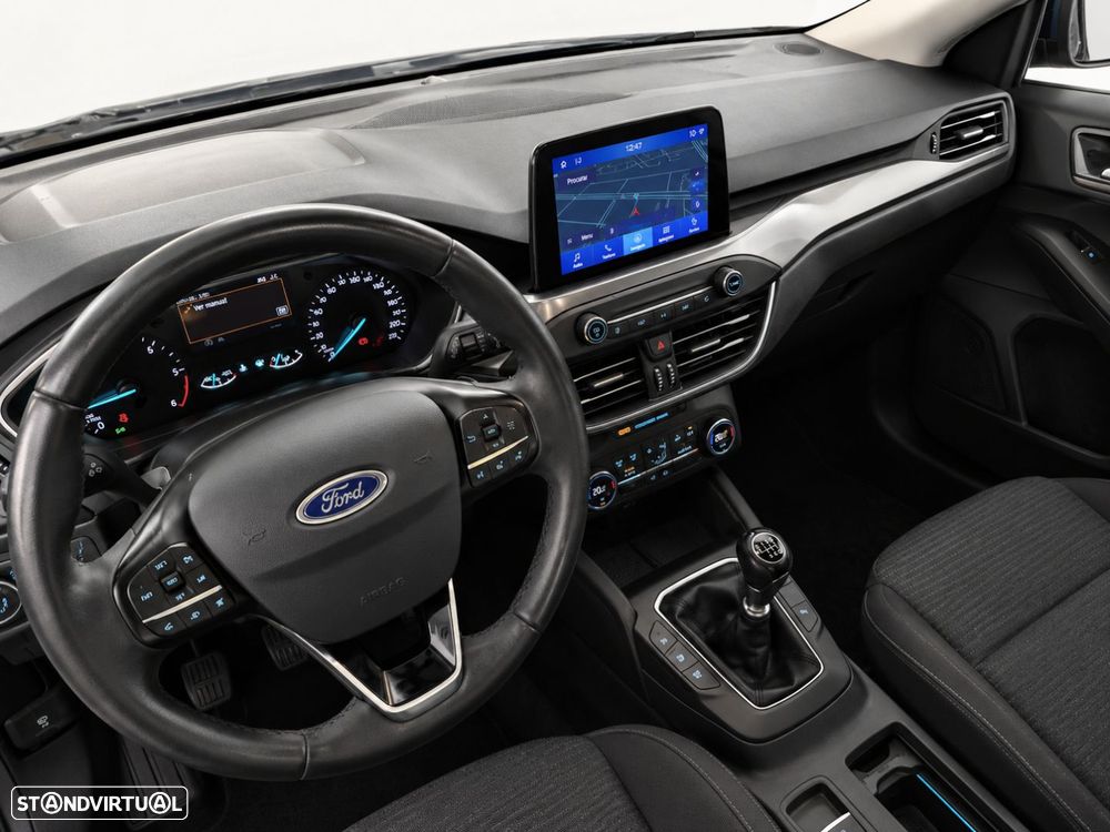 Ford Focus 1.5 TDCi EcoBlue Titanium - 4