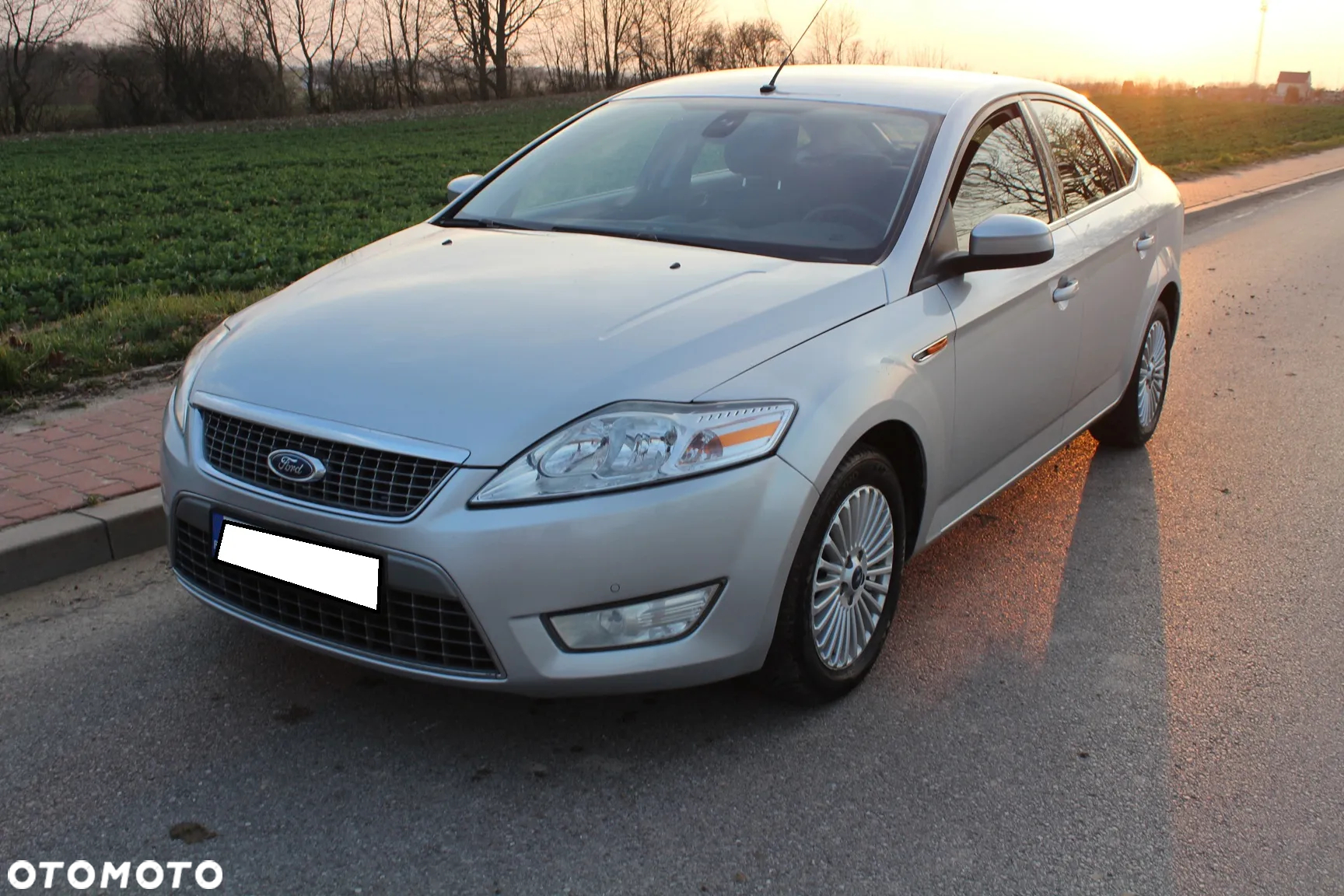 Ford Mondeo 1.8 TDCi Ghia X - 2