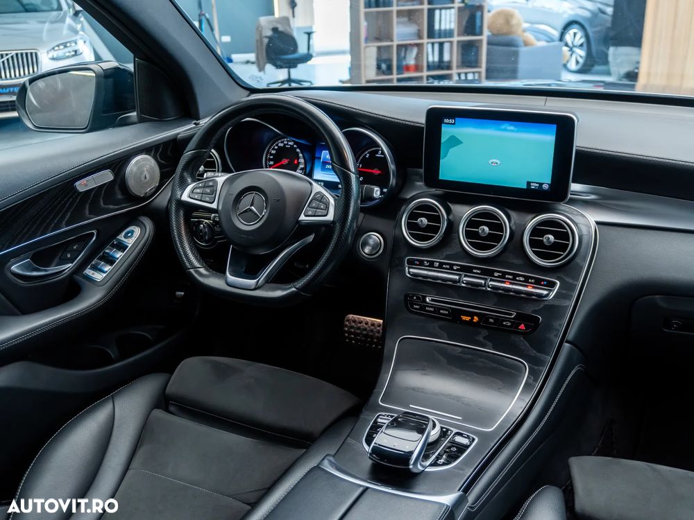 Mercedes-Benz GLC 250 d 4MATIC 9G-TRONIC AMG Line - 38