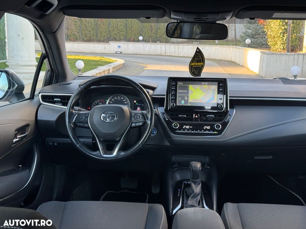 Toyota Corolla 1.8 Business Edition - 14