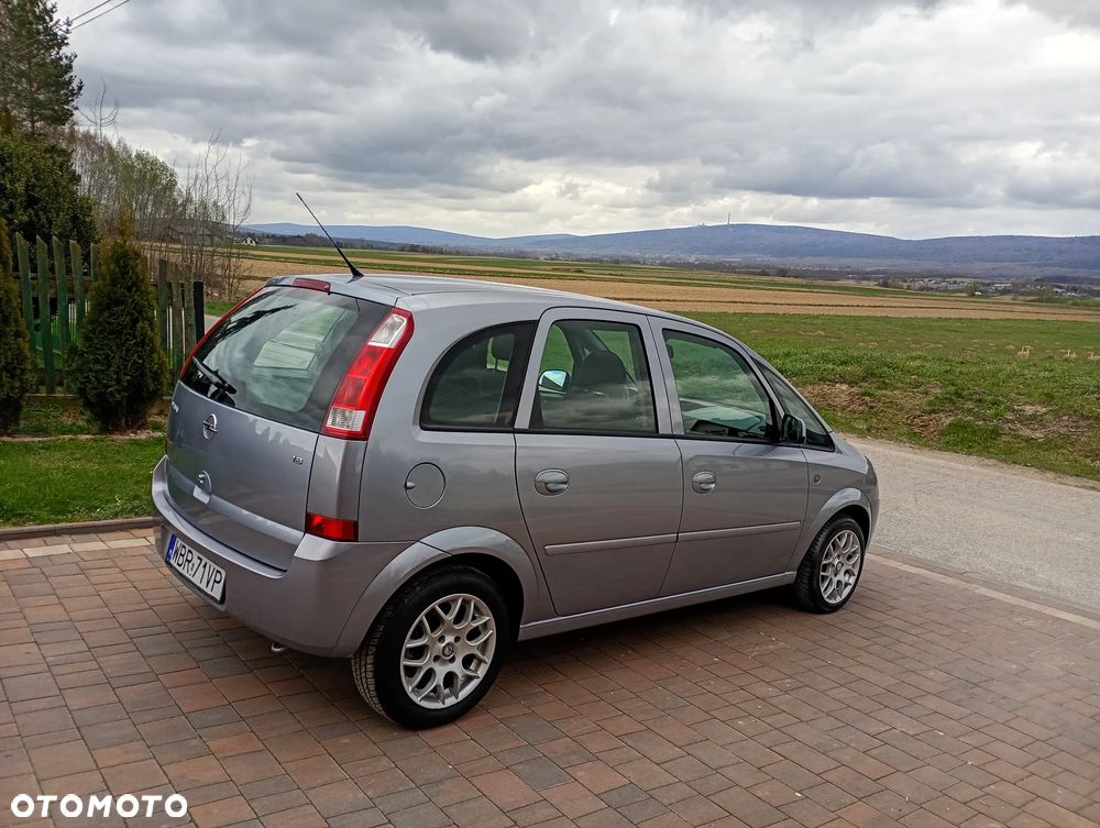Opel Meriva 1.8 16V Cosmo - 4