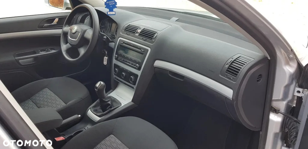 Skoda Octavia 1.6 TDI 4x4 Ambiente - 17