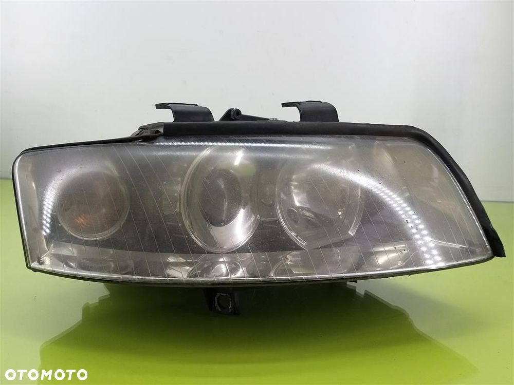 Reflektor lampa przód prawa Audi A4 B6 8E 2000-2004 8E0941004F - 1