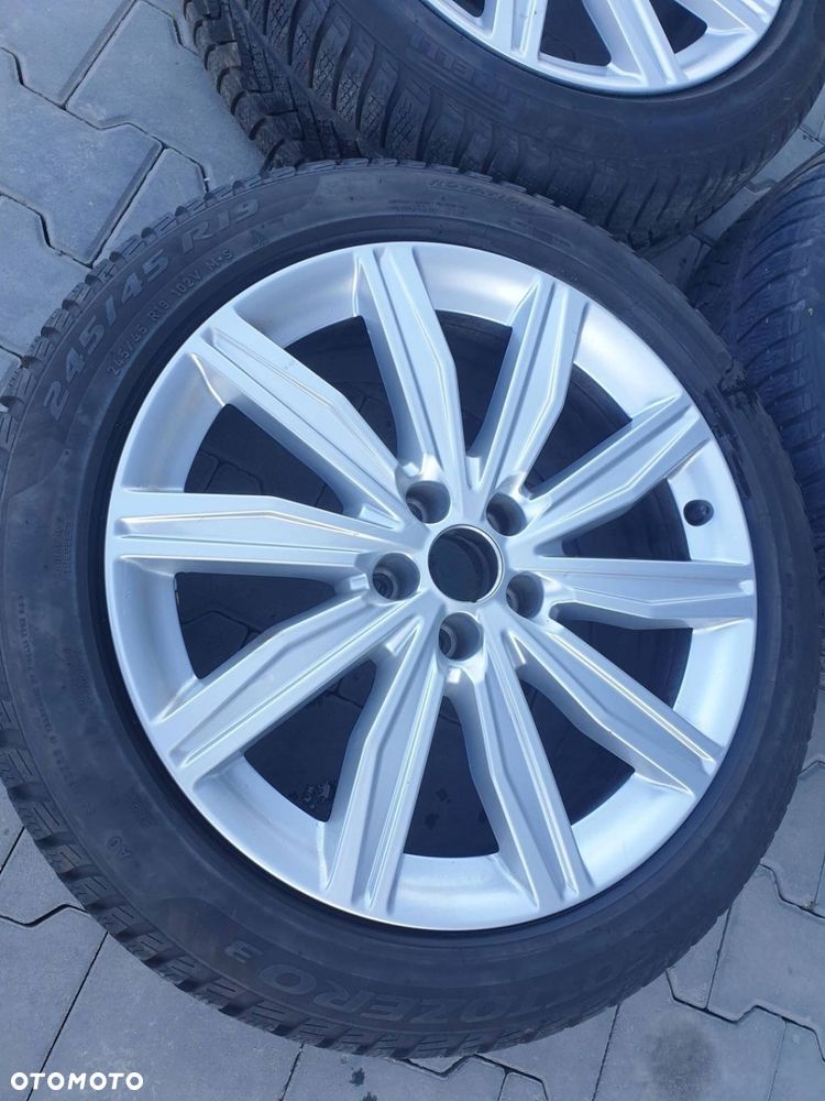 Felgi aluminiowe 245/45/R19 Audi A6 S6 C8 4K0601025M - 3