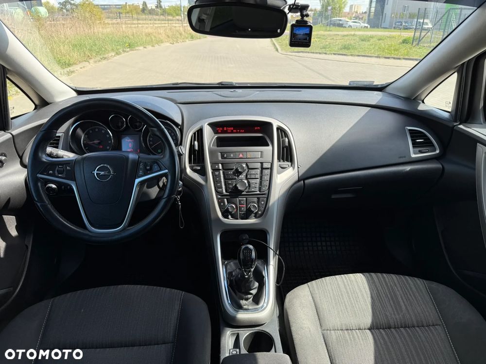 Opel Astra 1.6 Enjoy - 11