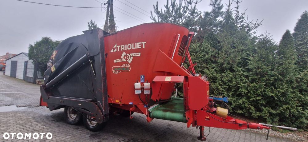 Trioliet TRIOMIX 2-1200 Wóz paszowy Paszowóz Ścielarka - 11