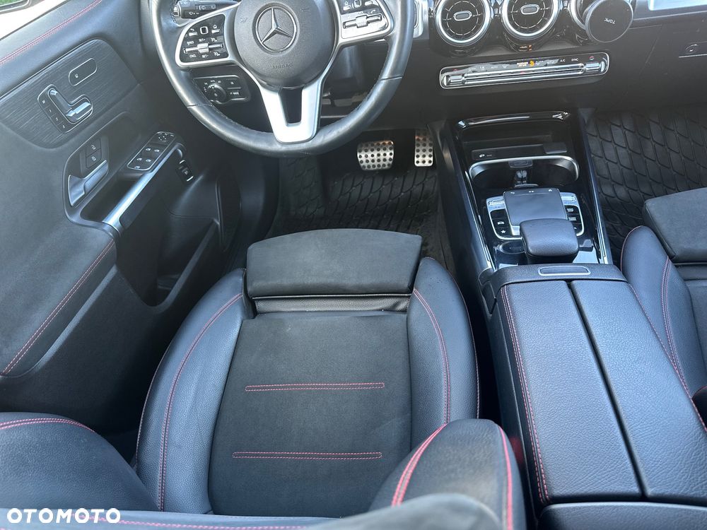 Mercedes-Benz GLB 250 4-Matic AMG Line 8G-DCT - 18