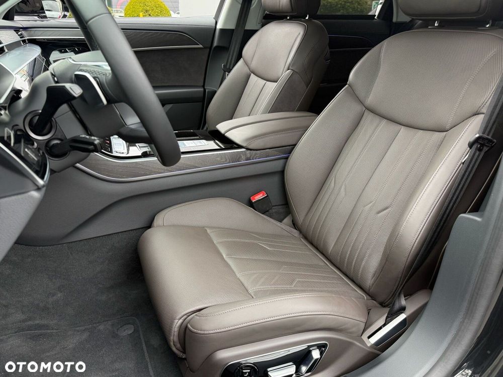 Audi A8 - 15