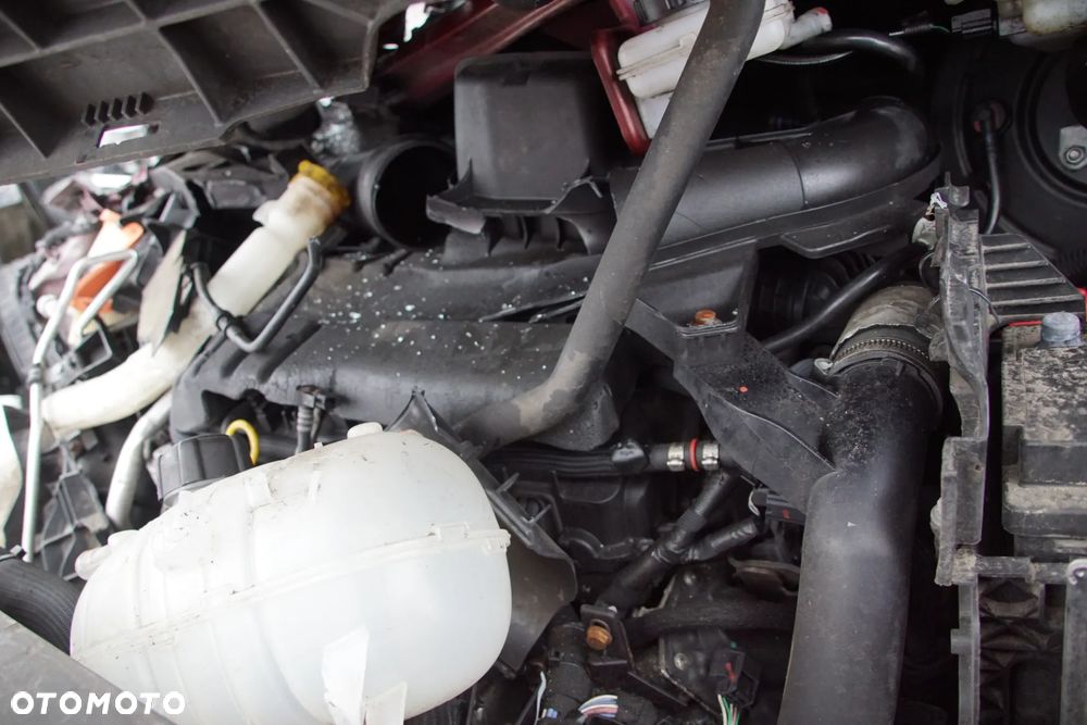 Auto na części - Renault Trafic III Lift 2.0 DCI 150 KM M9R714 TENPF 2023R Silnik Skrzynia Drzwi Błotnik Zderzak Lusterko Szyba Lampa Klamka Deska Kokpit Sterownik Moduł Czujnik Licznik Panel Kierownica - 18