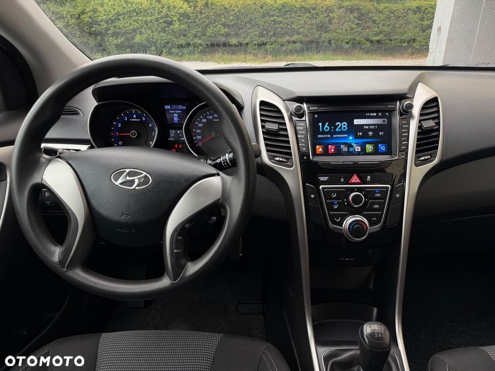 Hyundai i30 1.4 Fifa World Cup Edition - 35