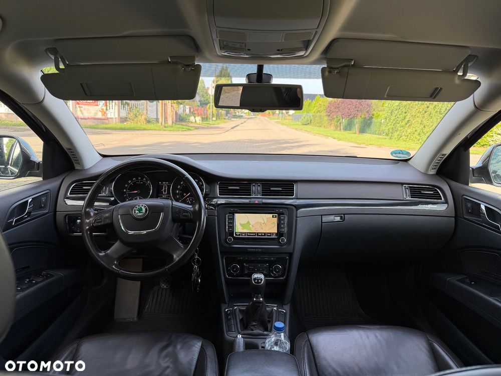 Skoda Superb 2.0 TDI 4x4 L&K - 13