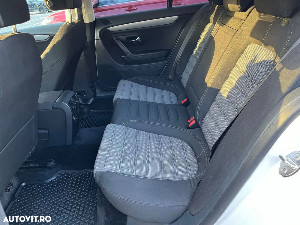 Volkswagen Passat CC - 6