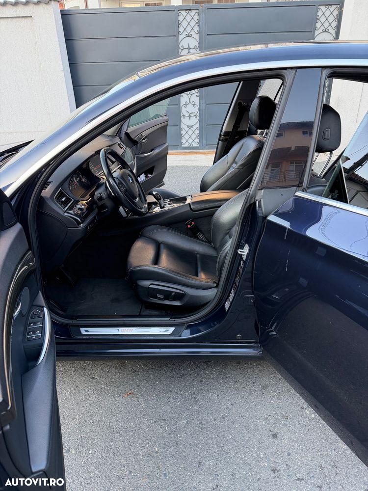 BMW Seria 5 530d xDrive - 9