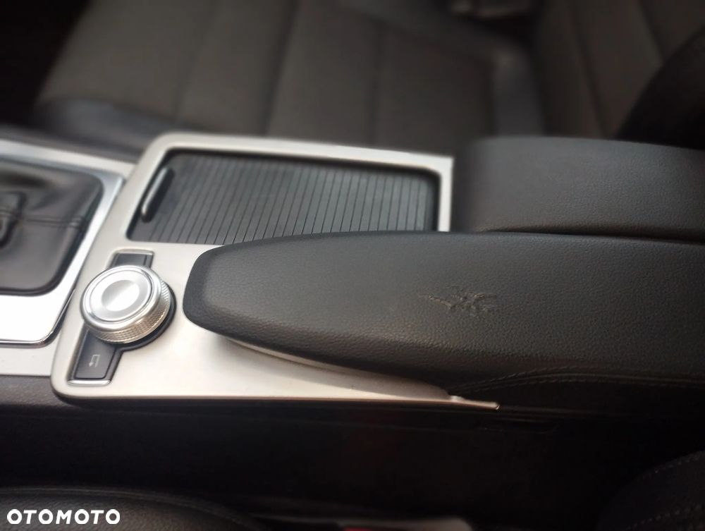 Mercedes-Benz Klasa E 200 BlueEFFICIENCY 7G-TRONIC Avantgarde - 20
