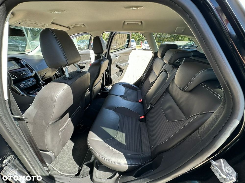 Ford Focus 1.5 EcoBoost STart-Stopp-System TITANIUM - 12