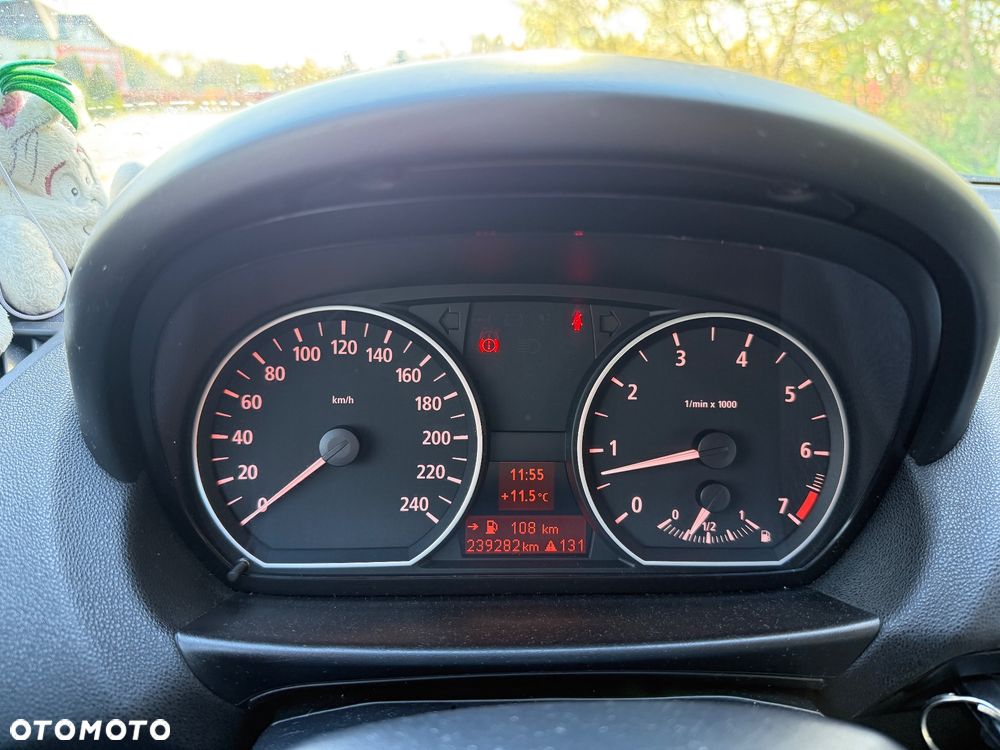 BMW Seria 1 120i - 11