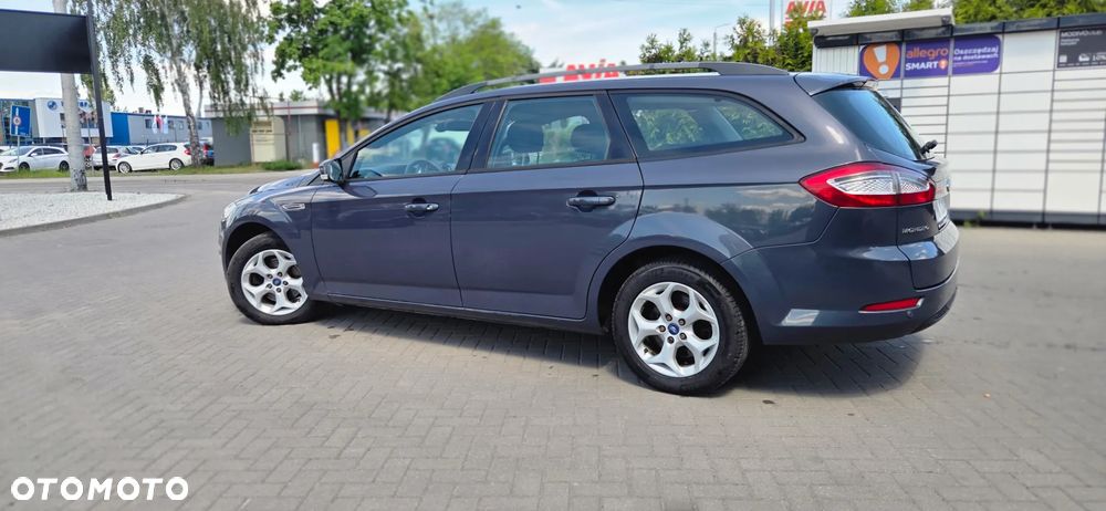 Ford Mondeo 2.0 TDCi Ghia - 8