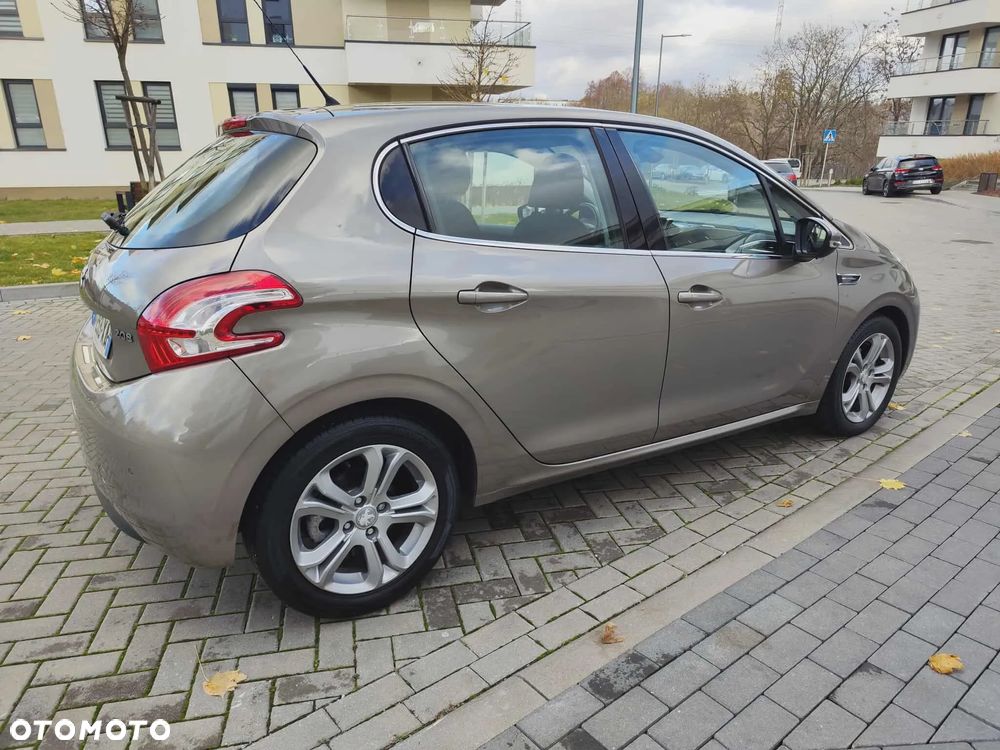 Peugeot 208 1.6 VTi Allure - 9