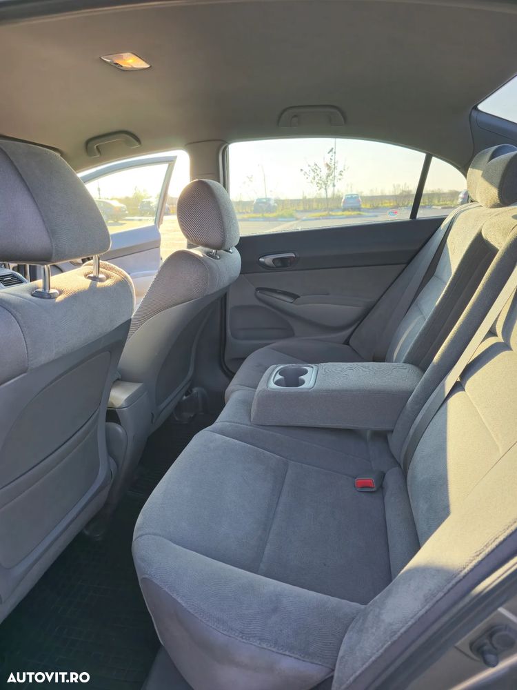 Honda Civic 1.3 - 14