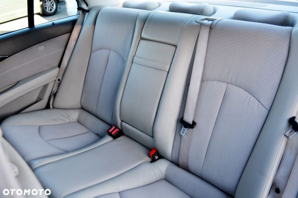 Mercedes-Benz Klasa E 220 CDI Automatik Avantgarde - 8