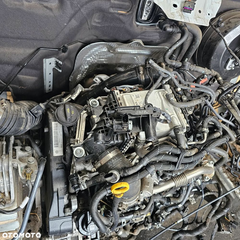 Auto na części  Volkswagen Crafter 2 II 2.0 TDI 140 KM DNA SKRZYNIA 6 VLE MANUALNA KOLOR LB9A 2024R Silnik 44 TYŚKM Skrzynia Drzwi Lusterko Szyba Sterownik Deska Kokpit Licznik doka fotel drzwi paka skrzynka felga skrzynia silnik maglownica - 26