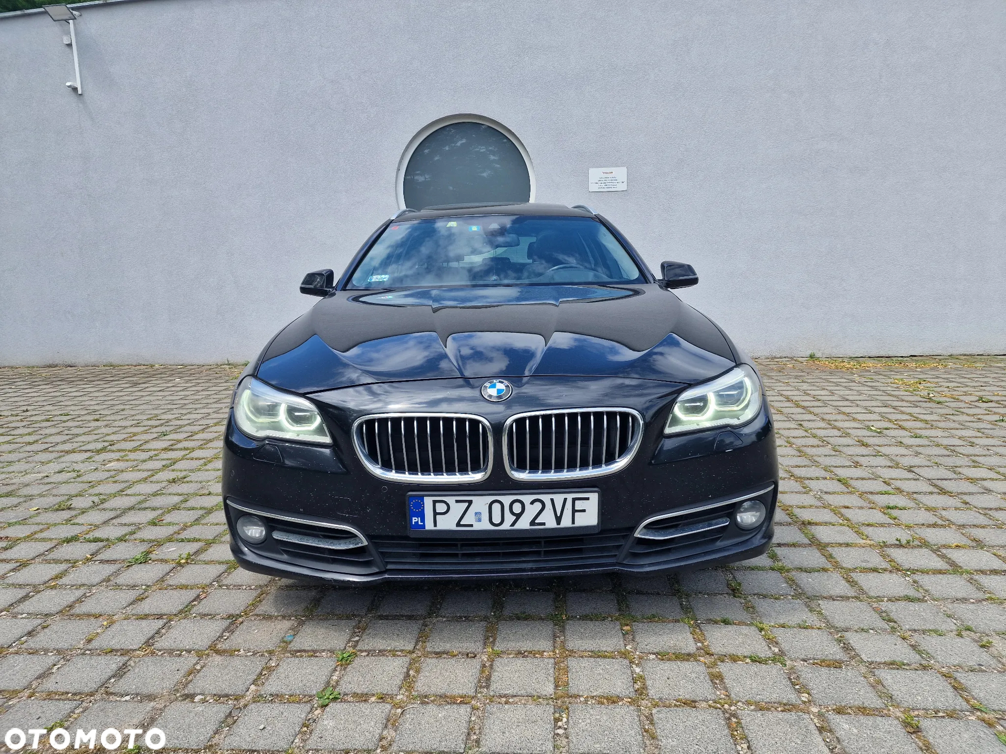 BMW Seria 5 530d xDrive Touring Sport-Aut Luxury Line - 3