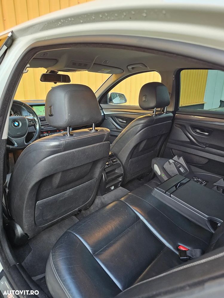 BMW Seria 5 520d - 13