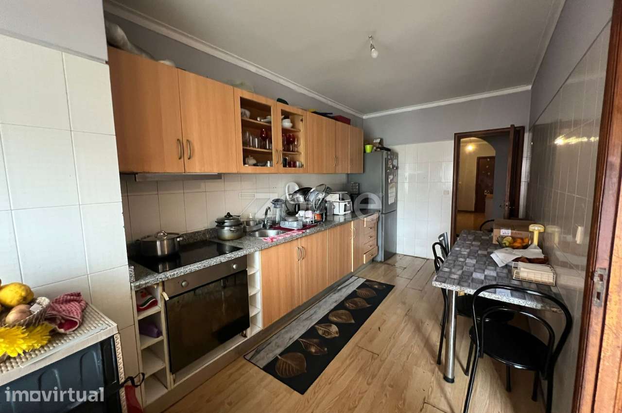 Apartamento T3 com garagem fechada junto ao Braga Shoping - Grande imagem: 4/15