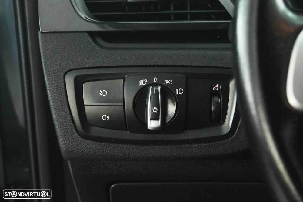 BMW X1 16 d sDrive Auto - 30