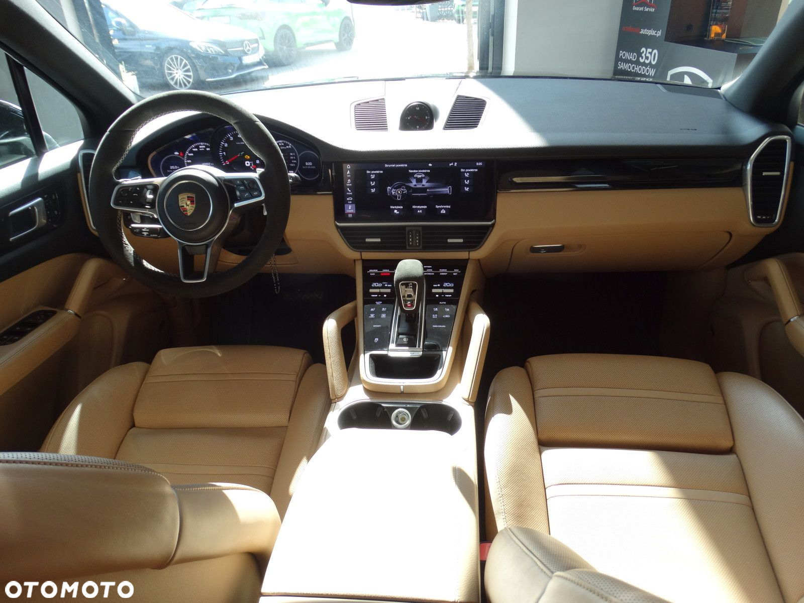 Porsche Cayenne - 24