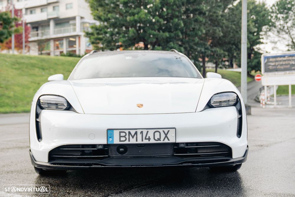 Porsche Taycan Cross Turismo 4 - 41