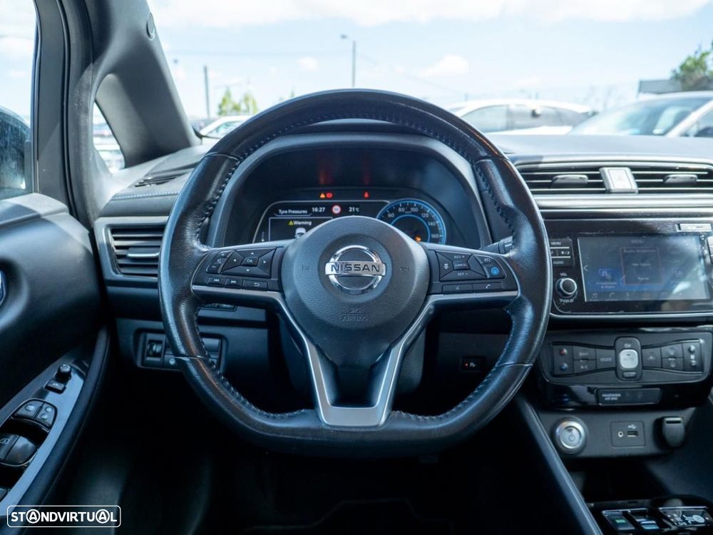 Nissan Leaf 40 kWh Acenta - 28