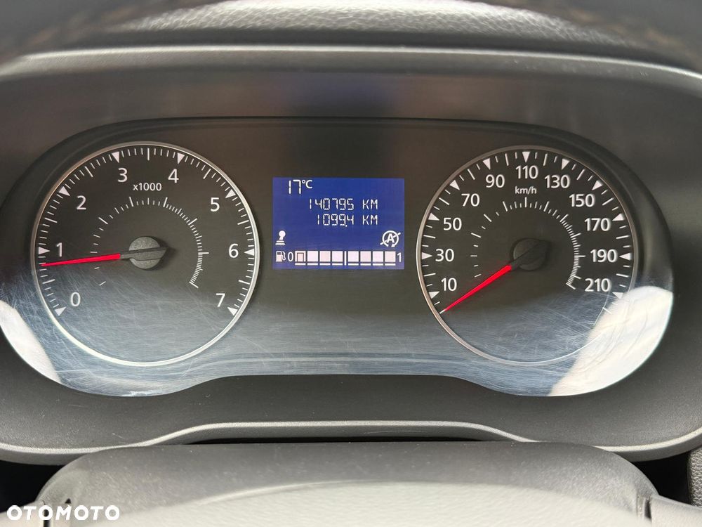 Dacia Duster 1.6 SCe Laureate S&S - 14
