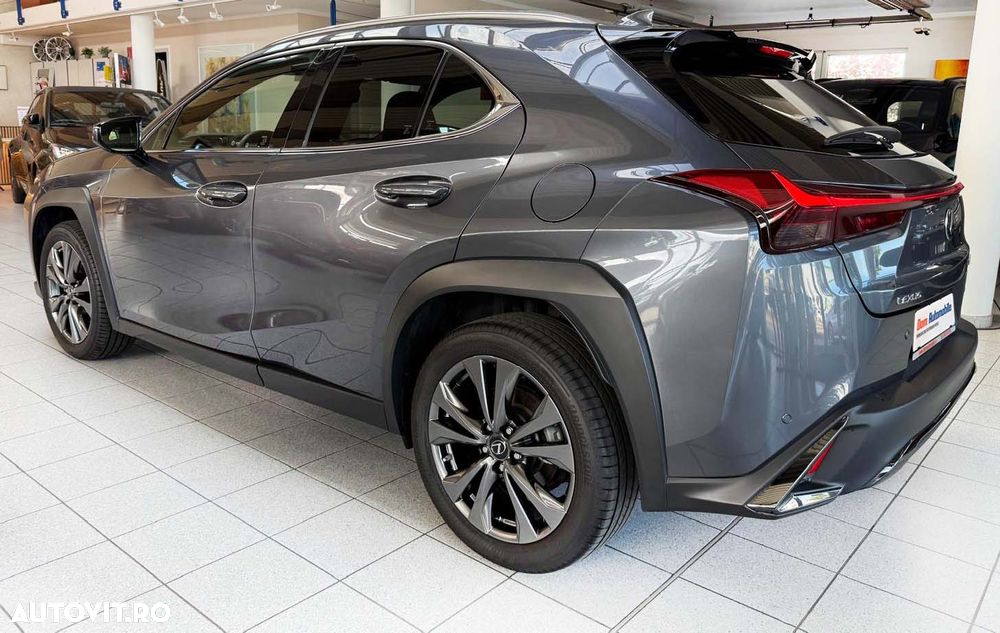 Lexus UX 250h Executive Line - 6