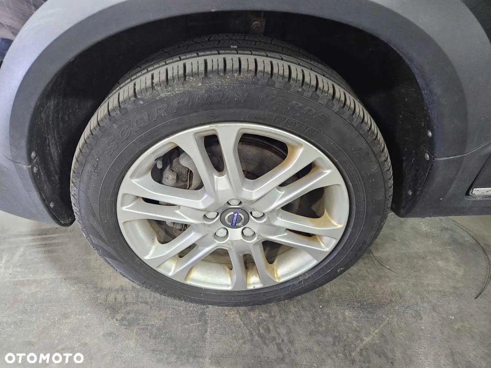 Volvo XC 70 T5 AWD Dynamic Momentum - 8