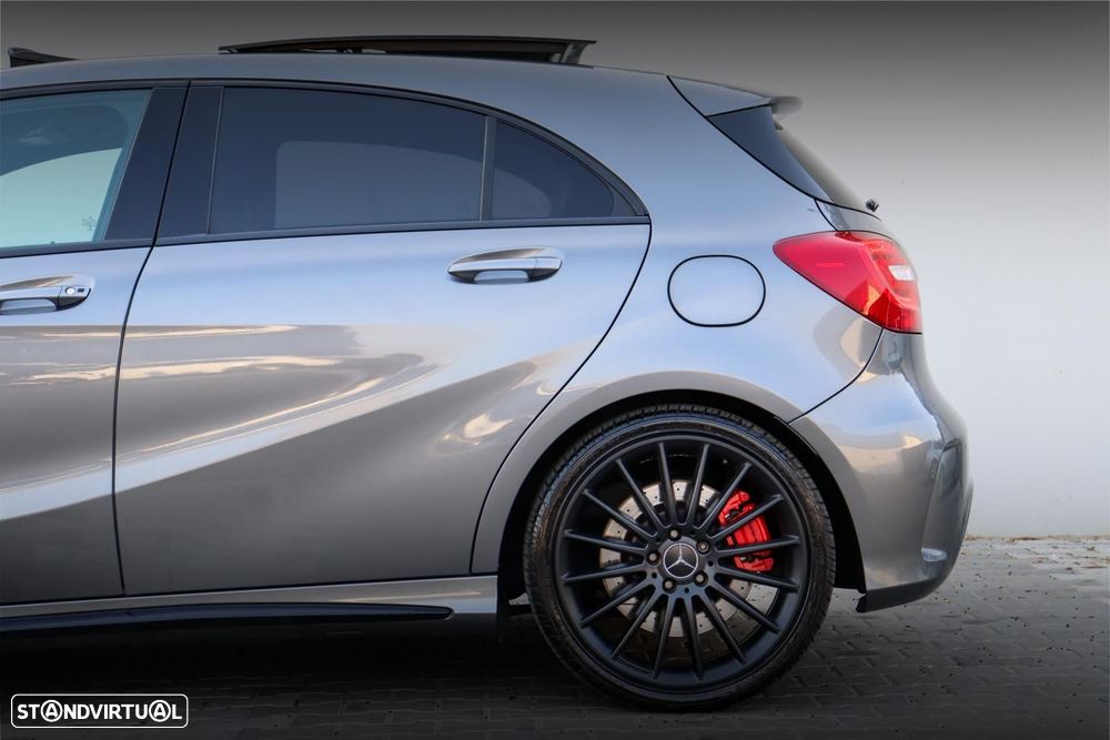 Mercedes-Benz A 45 AMG 4-Matic - 9