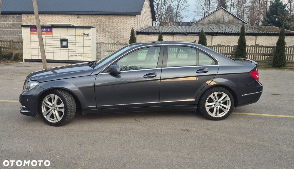 Mercedes-Benz Klasa C 180 T (BlueEFFICIENCY) 7G-TRONIC Avantgarde - 3